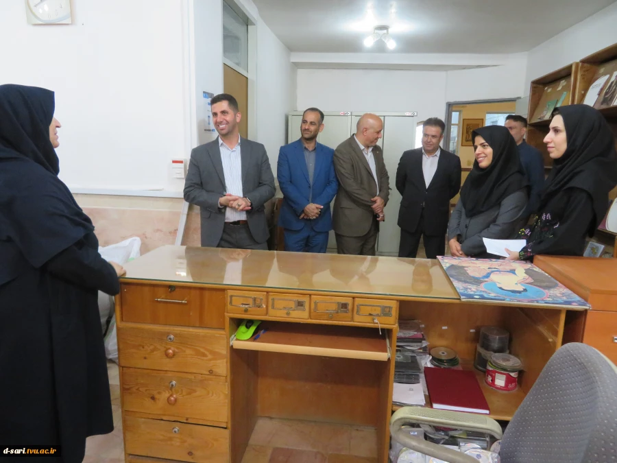 بازدید رییس دانشگاه ملی مهارت استان مازندران ازروند ثبت نام دانشجویان نوورود آموزشکده ملی مهارت دختران ساری 

 4