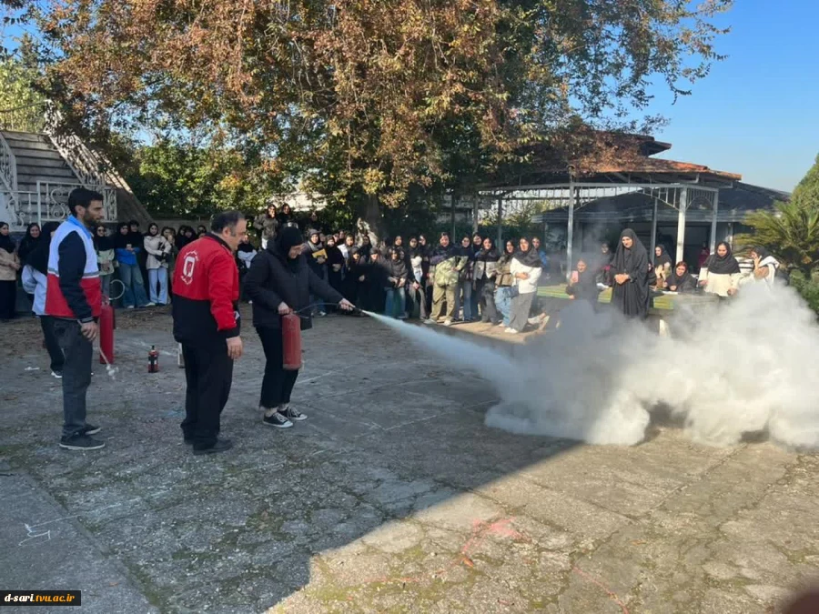 برگزاری کارگاه آموزشی "اطفاء حریق" در آموزشکده ملی مهارت دختران ساری  5
